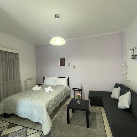 Flo'S Apartments Meszolóngi Kültér fotó